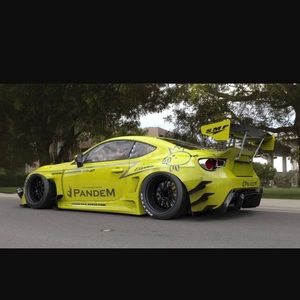 Meet your Posher, Rodrigo